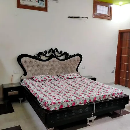 Vishal Homestay Raja Sansi Exterior photo